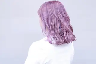 ミディアム カラー レイヤーカット ベージュカラー/小島のヘアスタイル