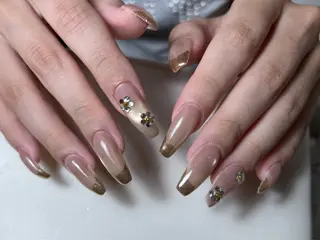 ネイル H&B ヨウのネイルデザイン