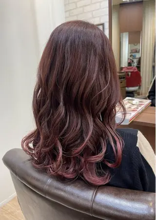 カラー 須藤 桃花のヘアスタイル