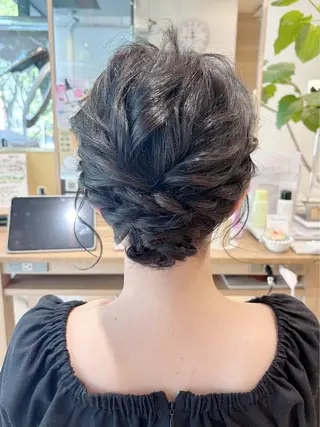 ミディアム ヘアアレンジ 大会出場に向け予約 縮小中🙇東美杏のヘアスタイル