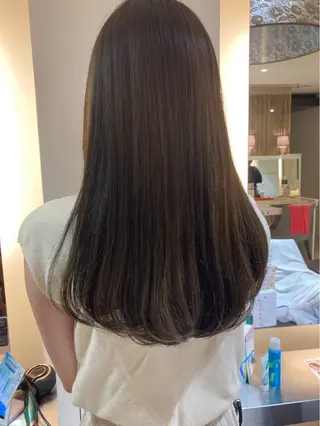 ロング 中野 栞里のヘアスタイル