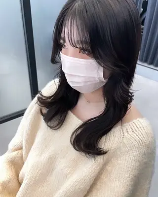セミロング カラー ami /原宿/表参道のヘアスタイル