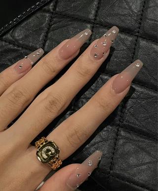 ネイル エリ🫧 nail池袋東口のネイルデザイン