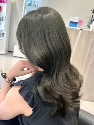 ロング カラー 堀江/髪質改善/ ナチュラルカラーのヘアスタイル