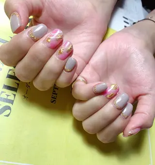 ネイル 横浜市中区曙町 ネイルE·U·Bのネイルデザイン