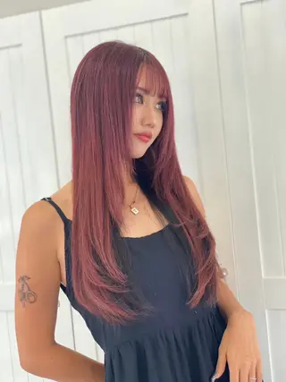 ロング 吉田 麻倫のヘアスタイル