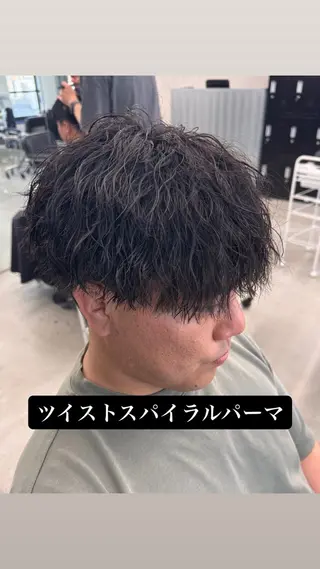 パーマ メンズ 吉田 健吏のヘアスタイル