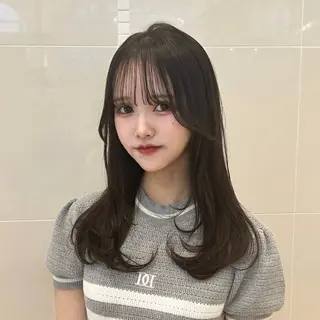セミロング moe🎀 透明感♡似合わせのヘアスタイル