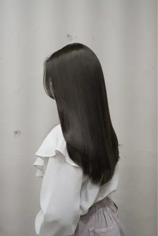 セミロング カラー ブリーチなし透明感 カラー/チサト🌿のヘアスタイル