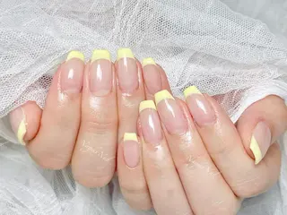 ネイル 🦋 Queenieのネイルデザイン