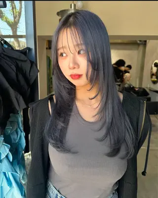 ロング 梅田デザインカラー 🌈🏆ヒノキのヘアスタイル