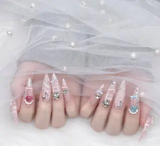 ネイル Mika nail_Royalのネイルデザイン