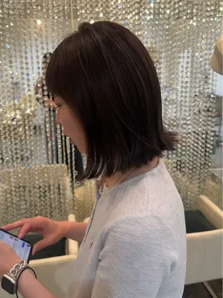 カラー ピエドプール NINAのヘアスタイル