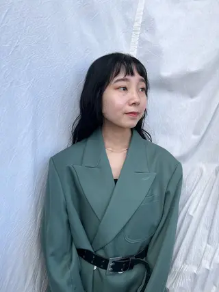 ロング カラー 松坂 真衣のヘアスタイル