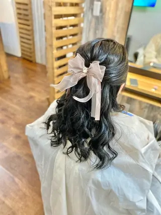 セミロング ヘアアレンジ Luzir⭐︎ GEN⭐︎のヘアスタイル