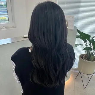 ロング カラー 小森聖奈 韓国風レイヤーカットのヘアスタイル