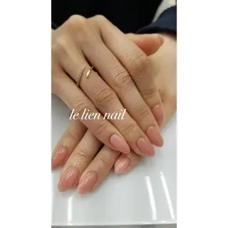 ミディアム le lien nailのネイルデザイン