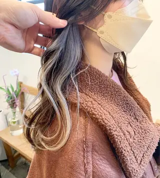 ロング カラー パーマ ヘアアレンジ 🫧赤み消し*艶髪 nanami🫧のヘアスタイル