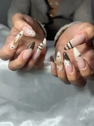 ネイル nailroom sb𓈒𓂂𓏸のネイルデザイン
