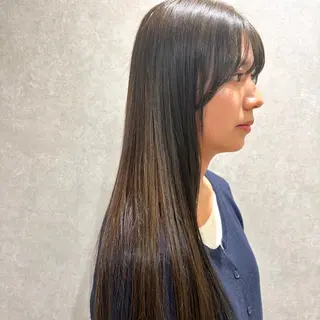 ロング カラー 透明感イルミナカラー /寒色/MOMOKAのヘアスタイル