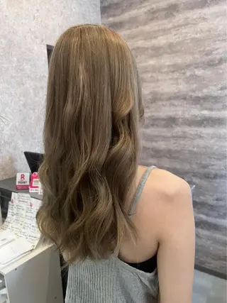 ロング カラー Blanco Color&Careのヘアスタイル
