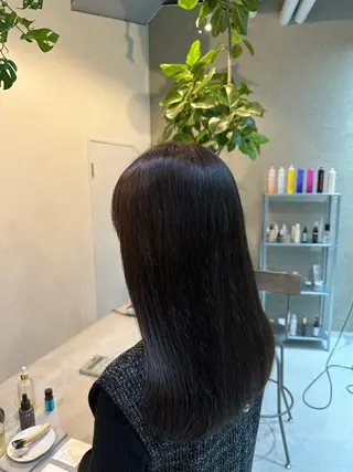 セミロング カラー Shiro RENのヘアスタイル