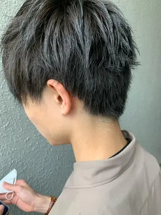 カラー メンズ 山本 章人のヘアスタイル