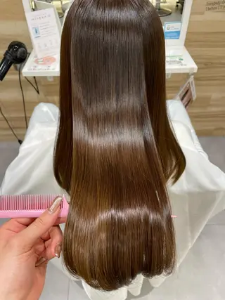 ロング 長岡 明音のヘアスタイル