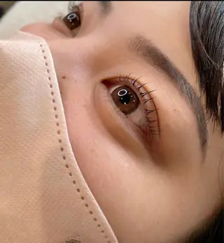 アイブロウ soresfy makiのマツエク・マツパデザイン