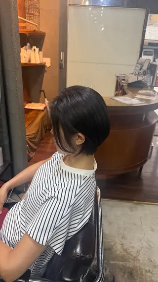 ショート 小池 かなこのヘアスタイル