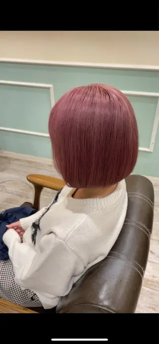 ミディアム カラー ボブ.艶髪 髪質改善.縮毛矯正のヘアスタイル