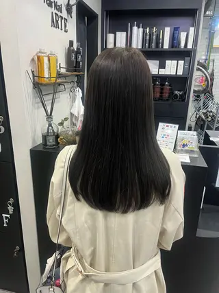 ロング カラー 友滝 真菜美のヘアスタイル