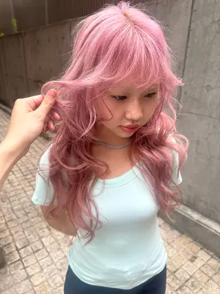 ロング カラー MIYU/ケアブリ ーチカラー／デザインのヘアスタイル
