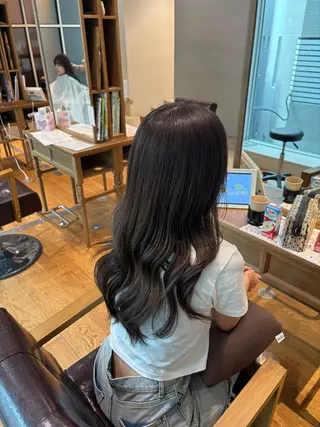 カラー sara :のヘアスタイル