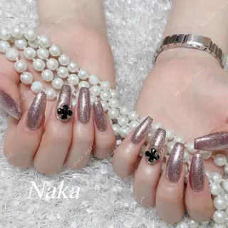 ネイル 🦋 Queenieのネイルデザイン