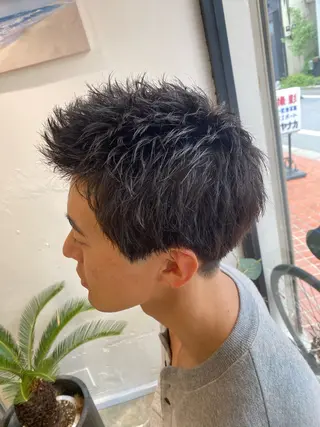 ショート メンズ 🌴パーマオタク🌴 長谷川　諒佑🌈のヘアスタイル