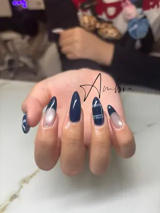 ネイル Nail Ambra 小山のネイルデザイン