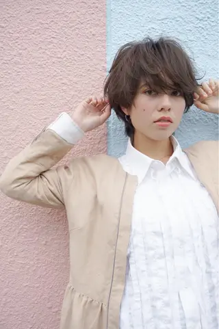 ショート カラー 似合わせ レイヤー須川のヘアスタイル