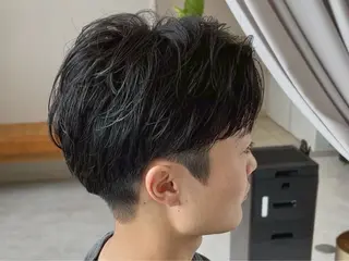ショート センターパート 韓国ヘア・綾也のヘアスタイル