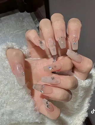 ネイル モナ& あきのネイルデザイン