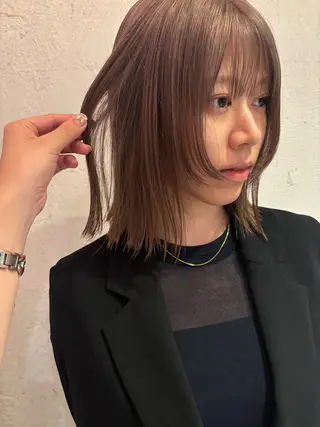 ミディアム カラー Iwai sのヘアスタイル