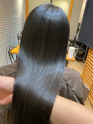 ロング 吉森 満俊のヘアスタイル