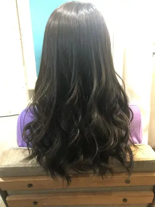 ロング カラー オイカワ ルウのヘアスタイル