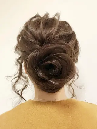 ロング カラー パーマ ヘアアレンジ ネイル マツエク・マツパ 吉川 宙翔のヘアスタイル