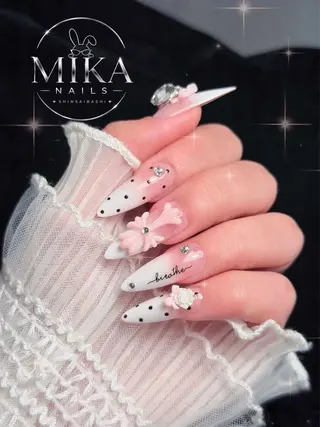 ネイル 🌱Rina🎀 Mikaのネイルデザイン