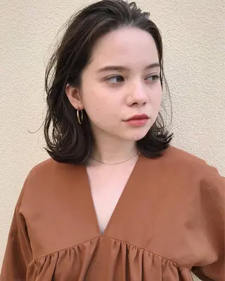 ミディアム カラー パーマ ヘアアレンジ 松田 亮葉のヘアスタイル