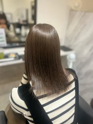 ミディアム 山内 心春のヘアスタイル