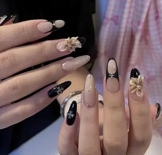 ネイル Pure&Rich Nailのネイルデザイン
