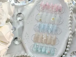 ネイル めぐ 💫ワンホンネイルのネイルデザイン