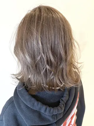 ミディアム 夜23時まで予約🉑 reverieあきらのヘアスタイル